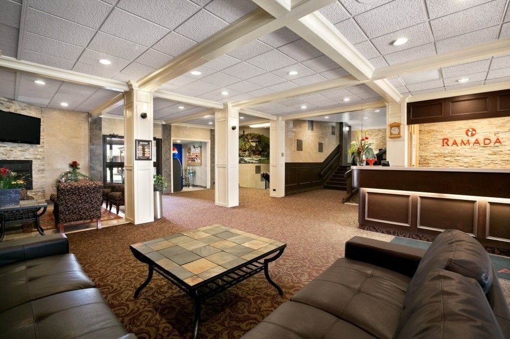Chinook Motel เลทบริดจ์ ภายนอก รูปภาพ