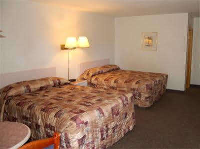 Chinook Motel เลทบริดจ์ ภายนอก รูปภาพ